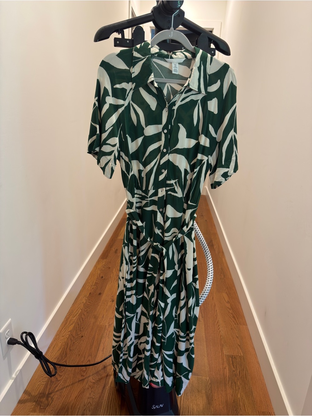 H&M Green and Cream Leaf-Print Midi Shirt Dress